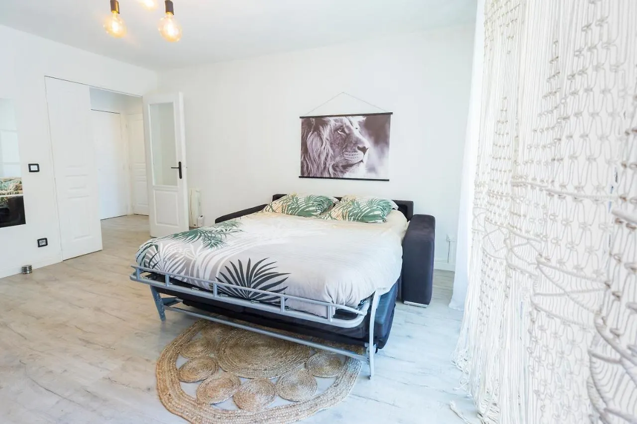 Appartement Moderne Palais Ligure 芒通 公寓