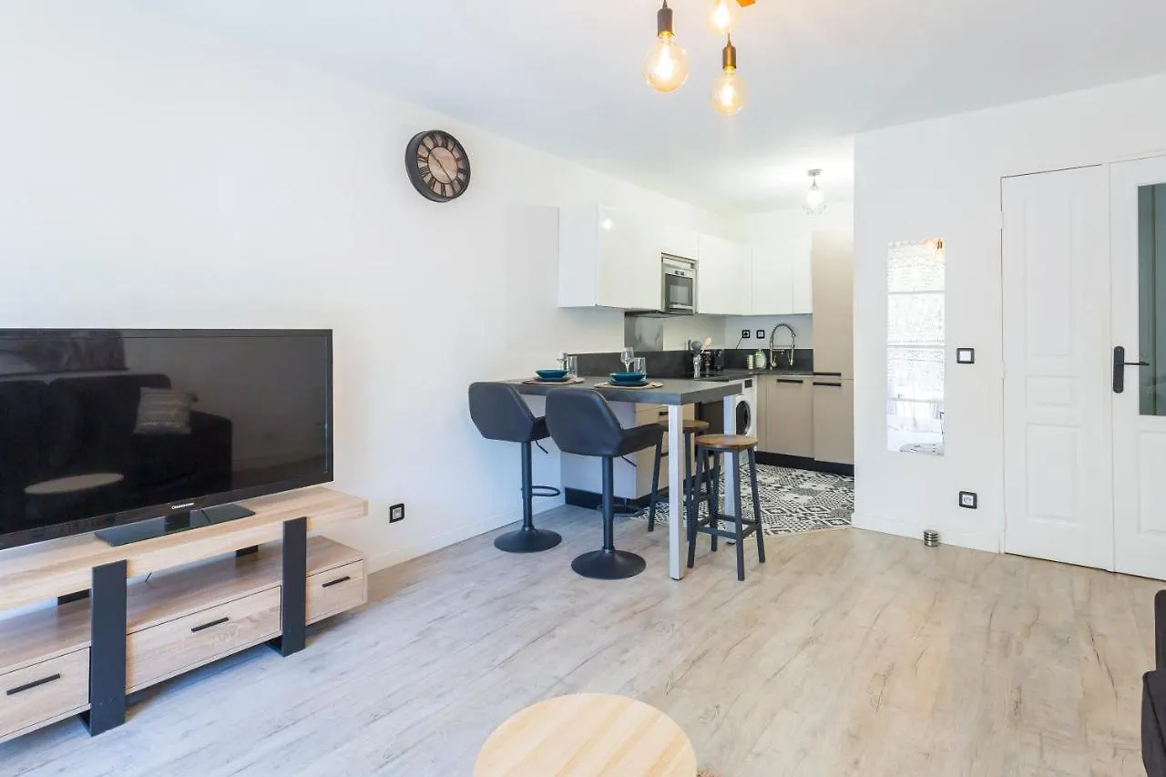 Appartement Moderne Palais Ligure Menton Apartment
